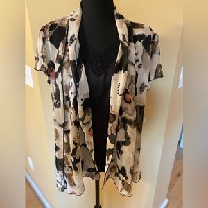 Signature by Larry Levine size PL (petite Large) blouse with built in camisole
